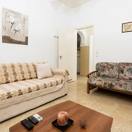 Nyaraló Aigli House