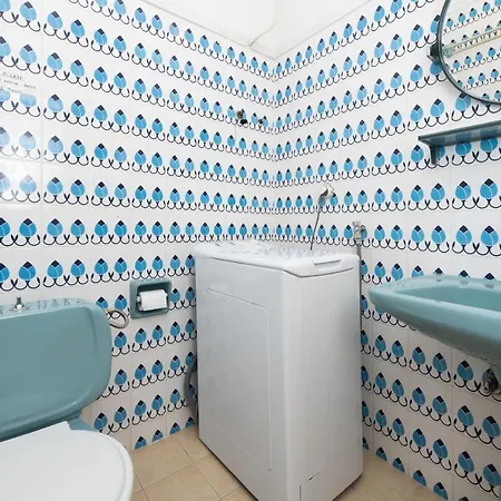 Aigli House Nyaraló *